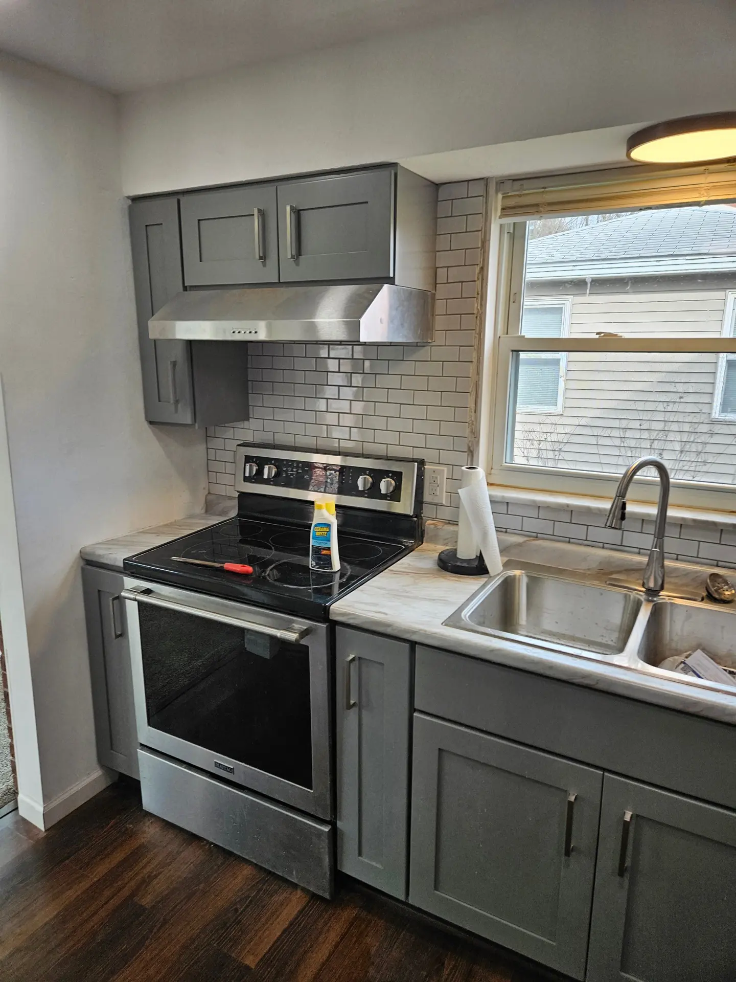 Subway tile & shaker cabinets
