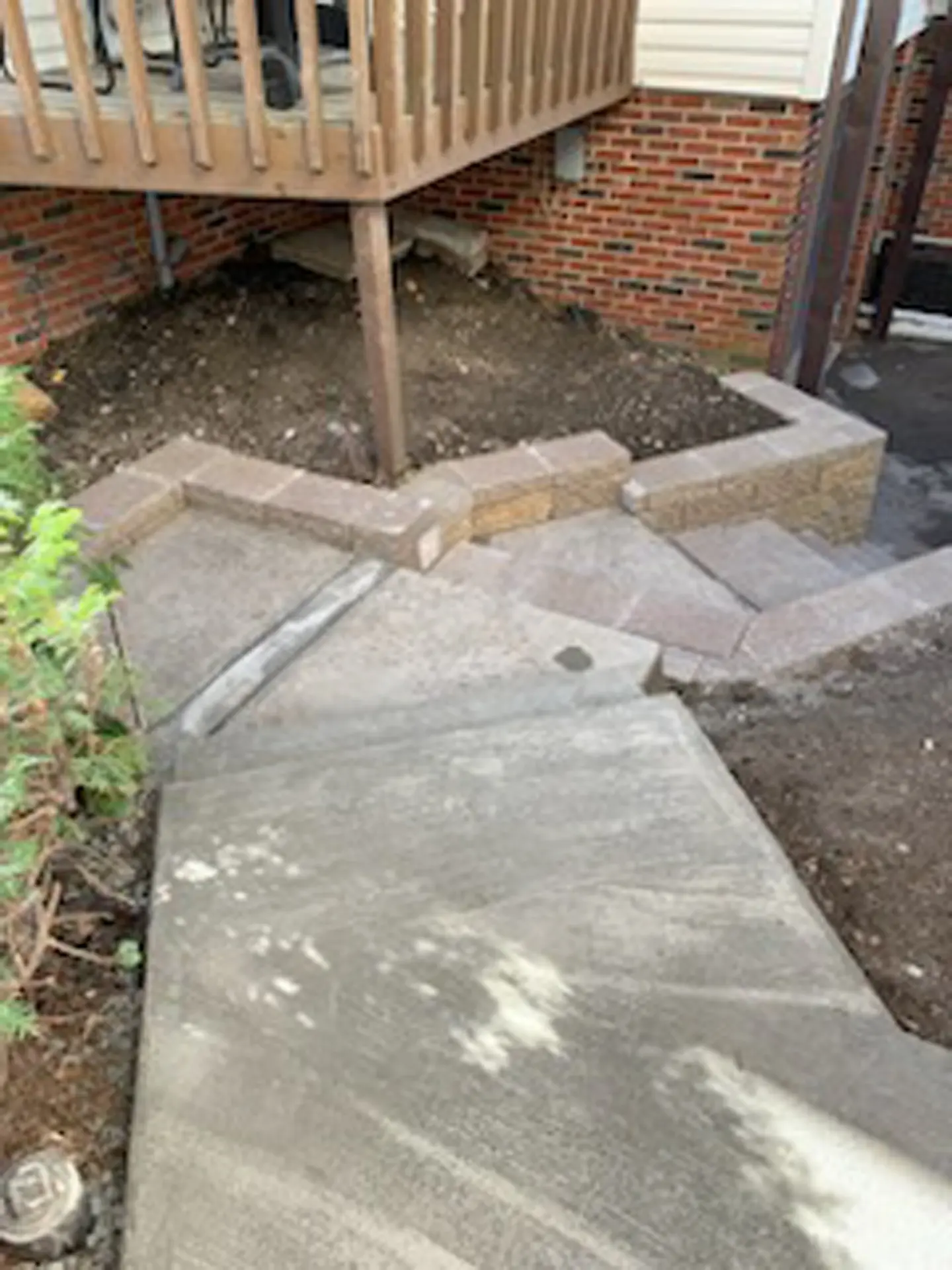 Walkway with planter borders
